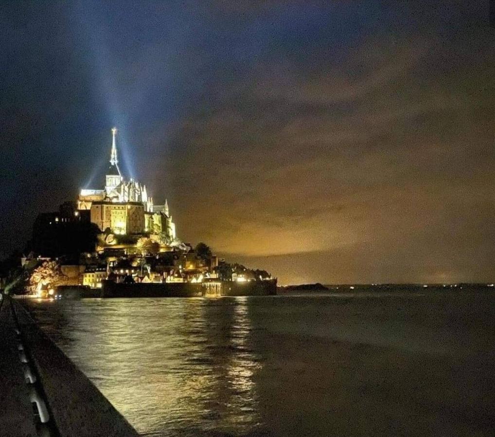 Apartmán Le Petit Nid Du Mont Saint Michel Pontorson Exteriér fotografie